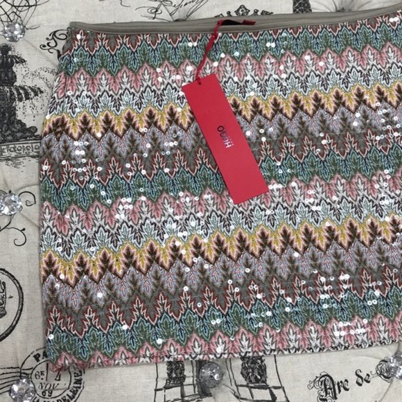 HUGO BOSS Multi-Color Chevron Sequin Mini Skirt - Picture 3 of 11